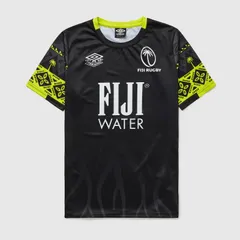 【送料無料・匿名配送】Umbro アンブロ フィジー 代表 2026/27 公式 プレマッチ トップ 黒 半袖 プラクティスシャツ 新品 正規品のサムネイル