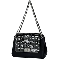 シャネル CHANEL チョコバー チェーン ショルダーバッグ ココマーク エナメル パテントレザー ブラック レディース 【中古】のサムネイル