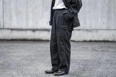 コモリ リネン bdu パンツのサムネイル