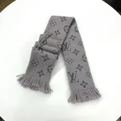 Louis Vuitton ロゴマニア マフラーのサムネイル