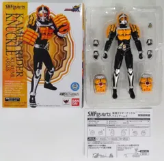 フィギュア S.H.Figuarts 仮面ライダーナックル クルミアームズ 「仮面ライダー鎧武」 魂ウェブ商店限定【10日以内発送】のサムネイル
