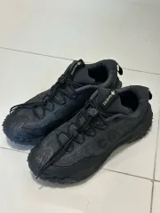 ナイキ ACG マウンテン フライ 2 ロー ゴアテックス ブラック (260)のサムネイル