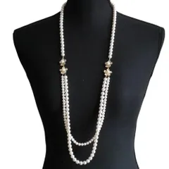 美品 Rene ルネ パール フラワー ラインストーン ロングネックレス アクセサリー ホワイト ゴールドカラー レディース 古着 中古 USEDのサムネイル