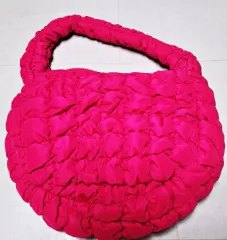 COS キルティング クラウドバッグ ピンク 32 * 20のサムネイル