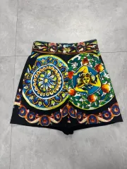 25 ドルチェ＆ガッバーナ Dolce & Gabbana ハーフパンツのサムネイル