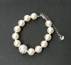 スワロフスキーSWAROVSKI パール ブレスレット WhiteCrystal - メルカリ
