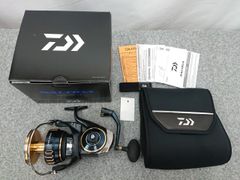 未使用品】 ダイワ 25ソルティガ 8000-P スピニングリール SALTIGA