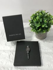 セカオワ深瀬着用 PUERTA DEL SOL クロスピアス - メルカリ