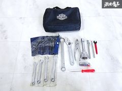 Harley-Davidson 車載工具のロールバッグと工具一部 - メルカリ