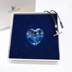 2点セット【美品】スワロフスキー　SWAROVSKI　ネックレス　ハート型　スカル　ペンダントトップ　クリスタルハート　ハートペンダント　Hookチャーム　箱付き　レディースアクセサリー　Heart　可愛い　金アレ　レア　まとめ売りのサムネイル