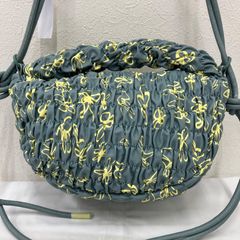 ギャザー ショルダーバッグ グリーン×イエロー - メルカリ
