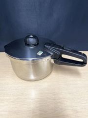 新品】WMF マーク ティッシュフェン エクスプレス 圧力鍋4.5ℓ ドイツ製