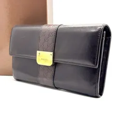 【品格は、手元に宿る】　GUCCI　グッチシマ ゴールド金具 フラップ 長財布 レザー　ダークブラウンのサムネイル