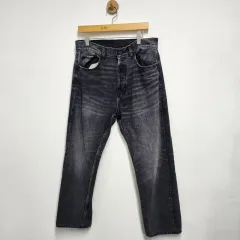 32 FEAR OF GOD フィアオブゴッド ブラック デニムパンツ (E72)のサムネイル