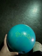 Brunswick Ethos Solid 14ポンド ボウリングボール - メルカリ