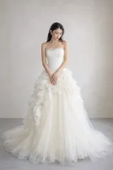 ヴェラウォン VERA WANG BRIDE Hayley ヘイリー プリンセスライン ウェディングドレス アイボリー 白 ファーストオーナー チュール アシンメトリーのサムネイル
