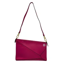 LOEWE(ロエベ) ショルダーバッグ美品  パズルポーチ 322.89.M87 ピンク レザーのサムネイル