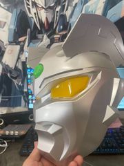 ウルトラマン マスク 発光ギミック付き - メルカリ