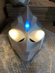 ウルトラマン マスク 発光ギミック付き - メルカリ