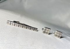 美品 [近年モデル] BURBERRY バーバリー チェックデザイン ライト