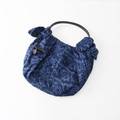45R✨インディゴのショルダーバッグ R刺繍とビーズがポイント マチ 