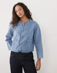 マンゴ レディース アウター ジャケット・ブルゾン Tシャツ コットン デニム Mango Teen 100 cotton collarless denim jacket in mid BLUE ブルのサムネイル