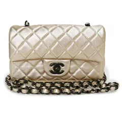 シャネル CHANEL マトラッセ 20 ミニ フラップ チェーン ショルダーバッグ 斜め掛け メタリック ラムスキン レザー シャンパンゴールド ブラック金具 A69900（未使用　展示品）のサムネイル