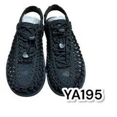 KEEN（キーン）靴　黒　ブラック　サイズ27.5と29 左右サイズ違い　管理YA195のサムネイル