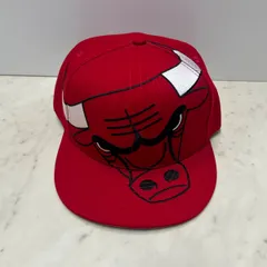 USA仕様 Mitchell and Ness シカゴ ブルス Bulls Team Red Big Bull キャップ (MNC4)のサムネイル