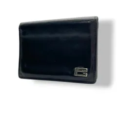 【良品】グッチ 名刺入れ カードケース レザー ブラック 黒 シルバー金具 定期入れ コンパクト ビジネス スタイリッシュ ミニ パスケース メンズ レディース ユニセックス 人気 定番 ブランド 高級感 シンプル エレガント 普段使い ギフト W3のサムネイル