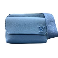 ビーツ 青 6/23価格改定】BALENCIAGA 美品 バレンシアガ ジャイアントヒップ