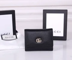 新品 本日特価   GUCCI グッチ 折り財布 小銭入れのサムネイル