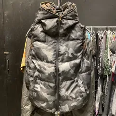【東あずま店　併売品】　MARK ＆　LONA　マークアンドロナ メンズ MENS men's ダウンベスト　Sサイズ　GOLF　ゴルフ　ウェア　WEAR　reversible　リバーシブルのサムネイル