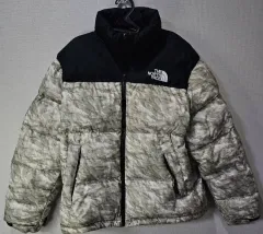 Supreme x THE NORTH FACE ザノースフェイス ペーパー プリント Nuptse(ヌプシ) ダウン Lのサムネイル