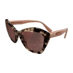 新品MIU MIU ロゴ サングラス キャットアイ11Wブラック ゴールド金具