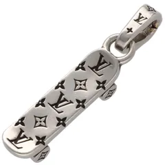 【中古】 LOUIS VUITTON ルイ・ヴィトン チャーム・LV スケートボード M03089 シルバー モノグラム ネックレス ペンダント トップ アクセサリー 26006529 RSのサムネイル