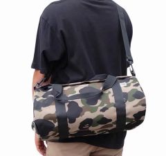 元*長様 美品 Carhartt 蝶々迷彩 ボストンバッグ ダッフルバッグ 元*長様 美品 Carhartt 蝶々迷彩 ボストンバッグ ダッフルバッグ