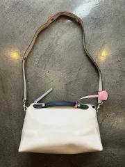 フェンディ バイ ザ ウェイ ショルダー バッグ(正規品)のサムネイル
