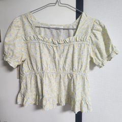 SEZANE 半袖ブラウス 花柄 シャーリング 36 - メルカリ