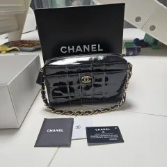 シャネル バッグのサムネイル