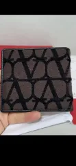 (正規品) Valentino ヴァレンティノ 財布のサムネイル