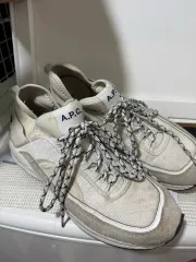 A.P.C. スニーカー 白 (RUN AROUND)のサムネイル