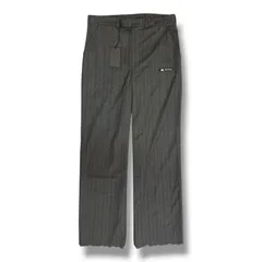 未使用 UMBRO 25AW Formal Pinstriped Pants フォーマルピンストライプパンツ スラックス アンブロ UBMW0337FA212 ダークグレー M （16902M）のサムネイル