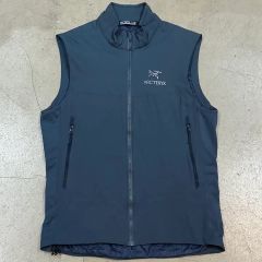 希少 ヴィンテージ アークテリクス 刺繍ロゴ ソフトシェルベスト S 黒