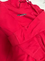 赤 WHO Tシャツのサムネイル