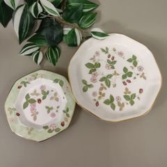 美品】ウェッジウッド ワイルドストロベリー デザートプレート 黒壺