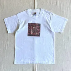90s　vintage　MADE IN USA　アメリカ製　FOTL　フルーツオブザルーム　BEST　イチゴ　ストロベリー×瓶　フォトプリント　半袖　白Tシャツ　短丈　C-BOY　パンキッシュ　個性派　strawberry & bottle T-shirtのサムネイル