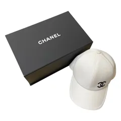 【箱/保存袋付き】【美品】CHANEL シャネル ココマーク ロゴ 刺繍 ベースボールキャップ ホワイト 白 ブラック 黒 シルバー金具 コットン 1C 2021年クルーズ(リゾート)コレクション クルーズライン 帽子 アクセサリー レディース 女性のサムネイル