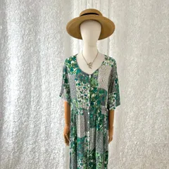 Marila 花柄パッチワーク風ロングワンピース フラワー 総柄 半袖 前開き レトロ ヴィンテージ グリーン ボタニカル柄　バックリボン　M相当のサムネイル