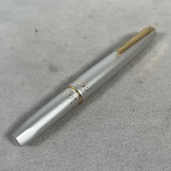 希少】PILOT プラチナ 万年筆 18K WG ストライプ - メルカリ